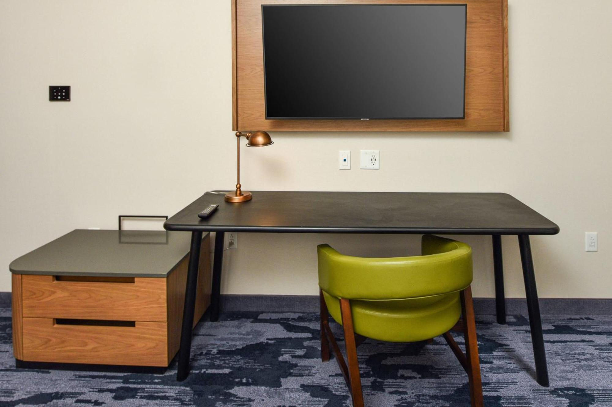 Fairfield Inn & Suites By Marriott Меніфрі Екстер'єр фото